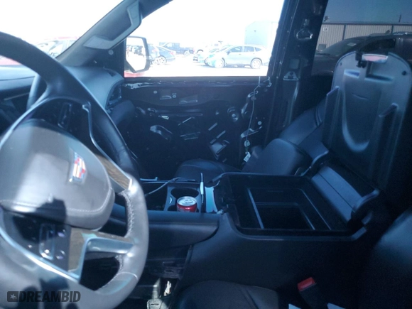 2017 Cadillac Escalade Platinum with VIN 1GYS3DKJ7HR400149, listed as a Copart auction lot 45758485 with 0 mi miles and Salvage Title. Bid and sale history available at carsss.com. Image 7.
