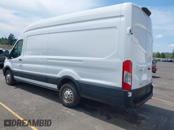 2023 Ford Transit Cargo z VIN 1FTBR3U86PKA69175, wystawiony jako IAAI lot #42520049 z przebiegiem 50 866 mil mil oraz . Historia ofert i sprzedaży dostępna na DreamBid. Obrazek 3.
