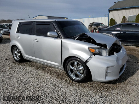 2015 Scion xB with VIN JTLZE4FE5FJ081300, listed as a Copart auction lot 50470675 with 105,618 mi miles and Non Repairable. Bid and sale history available at carsss.com. Image 4.