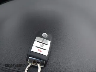 2017 Kia Sorento EX with VIN 5XYPH4A13HG294599, listed as a IAAI auction lot 41207089 with 41,642 mi miles and . Bid and sale history available at DreamBid. Image 11.