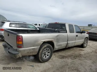 2000 GMC Sierra 1500 SLT with VIN 1GTEC19T2YE237846, listed as a Copart auction lot 44731925 with 391,409 mi miles and Clean Title. Bid and sale history available at carsss.com. Image 3.