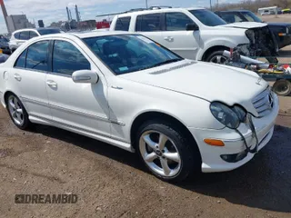 2006 Mercedes-Benz C Sport with VIN WDBRF52H56A902005, listed as a IAAI auction lot 41890898 with 231,444 mi miles. Bid and sale history available at carsss.com. Image 1.