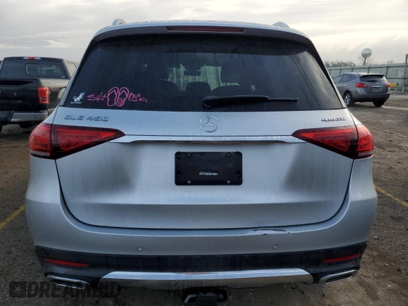 2020 Mercedes-Benz GLE 450 z VIN 4JGFB5KBXLA235824, wystawiony jako Copart lot #84205784 z przebiegiem 62 194 mil mil oraz Szkoda całkowita • Salvage title. Historia ofert i sprzedaży dostępna na DreamBid. Obrazek 6.