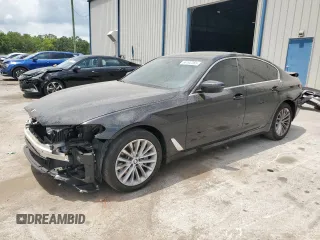 2023 BMW 5 Series 530i z VIN WBA53BH03PWY23703, wystawiony jako Copart lot #56192265 z przebiegiem 48 535 mil mil oraz Szkoda całkowita • Salvage title. Historia ofert i sprzedaży dostępna na DreamBid. Obrazek 1.