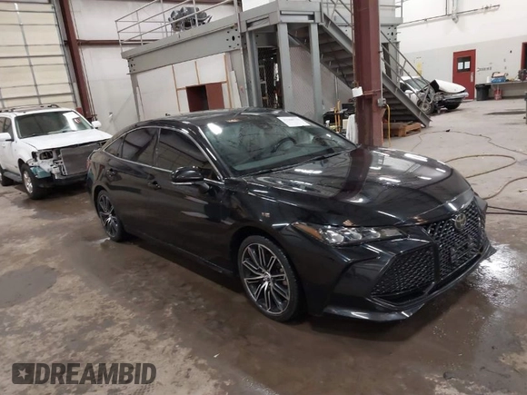 2019 Toyota Avalon XLE with VIN 4T1BZ1FB6KU014330, listed as a IAAI auction lot 41360733 with 67,499 mi miles and . Bid and sale history available at DreamBid. Image 1.