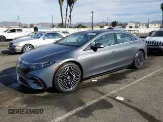 2022 Mercedes-Benz EQS with VIN W1KCG4EB0NA022193, listed as a Copart auction lot 84704704 with 28,136 mi miles and Salvage Title. Bid and sale history available at carsss.com. Image 1.