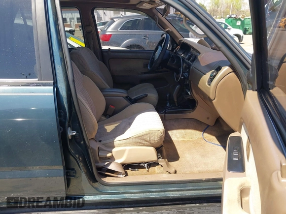 1998 Toyota 4Runner SR5 with VIN JT3HN86R3W0170519, listed as a IAAI auction lot 41894136 with 185,261 mi miles and . Bid and sale history available at DreamBid. Image 5.
