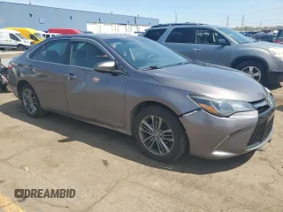 2015 Toyota Camry XLE with VIN 4T1BF1FK9FU921460, listed as a Copart auction lot 54565755 with 291,530 mi miles and Clean Title. Bid and sale history available at carsss.com. Image 4.