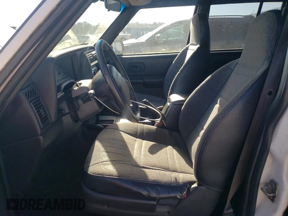2000 Jeep Cherokee Police with VIN 1J4FF48SXYL131866, listed as a Copart auction lot 87535995 with 235,598 mi miles and Clean Title. Bid and sale history available at carsss.com. Image 7.