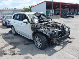 2016 Volvo XC90 T6 Inscription z VIN YV4A22PLXG1018954, wystawiony jako IAAI lot #42301333 z przebiegiem Nie podano mil oraz . Historia ofert i sprzedaży dostępna na DreamBid. Obrazek 1.