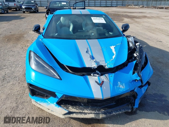 2023 Chevrolet Corvette 2LT z VIN 1G1YB2D41P5135323, wystawiony jako IAAI lot #41914578 z przebiegiem 4 957 mil mil oraz . Historia ofert i sprzedaży dostępna na DreamBid. Obrazek 6.
