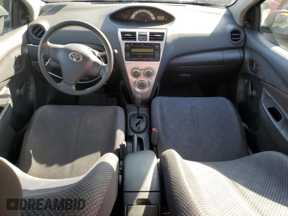 2008 Toyota Yaris with VIN JTDBT923981249091, listed as a Copart auction lot 48683135 with 136,556 mi miles and Salvage Title. Bid and sale history available at DreamBid. Image 8.