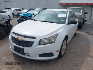 2014 Chevrolet Cruze LS with VIN 1G1PA5SH5E7156604, listed as a IAAI auction lot 41928010 with Not Provided miles and . Bid and sale history available at DreamBid. Image 6.