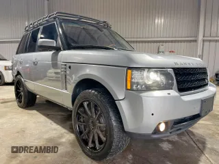 2011 Land Rover Range Rover HSE Lux z VIN SALMF1D42BA355759, wystawiony jako Copart lot #59821605 z przebiegiem 77 618 mil mil oraz Szkoda całkowita • Salvage title. Historia ofert i sprzedaży dostępna na DreamBid. Obrazek 1.