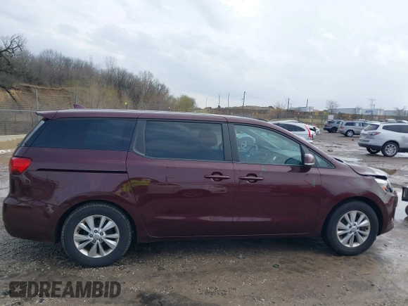 2017 Kia Sedona LX with VIN KNDMB5C12H6236364, listed as a IAAI auction lot 41924391 with 100,546 mi miles. Bid and sale history available at carsss.com. Image 13.