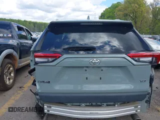 2019 Toyota RAV4 XLE with VIN 2T3W1RFV3KW056351, listed as a IAAI auction lot 42011662 with 64,634 mi miles. Bid and sale history available at carsss.com. Image 16.