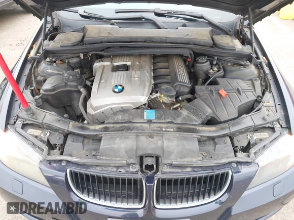 2006 BMW 3 Series 325i with VIN WBAVB17586NK40817, listed as a IAAI auction lot 41514714 with 156,789 mi miles. Bid and sale history available at carsss.com. Image 10.