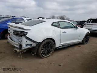 2022 Chevrolet Camaro ZL1 with VIN 1G1FK1R6XN0106778, listed as a Copart auction lot 42285774 with 7,880 mi miles and Non Repairable. Bid and sale history available at carsss.com. Image 3.