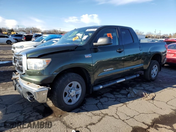 2013 Toyota Tundra z VIN 5TFUY5F12DX288608, wystawiony jako Copart lot #86147124 z przebiegiem Nie podano mil oraz Szkoda całkowita • Salvage title. Historia ofert i sprzedaży dostępna na DreamBid. Obrazek 1.