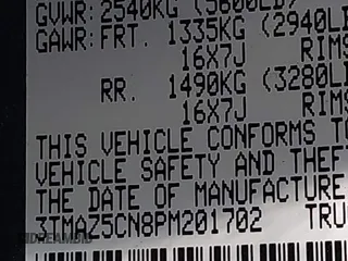 2023 Toyota Tacoma SR5 z VIN 3TMAZ5CN8PM201702, wystawiony jako IAAI lot #42060855 z przebiegiem 17 705 mil mil oraz . Historia ofert i sprzedaży dostępna na DreamBid. Obrazek 9.