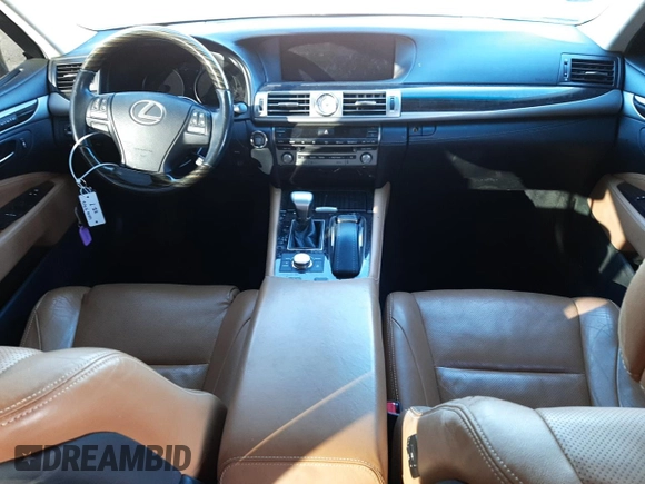 2017 Lexus LS 460 с VIN JTHCL5EF9H5029234, выставлен на аукционе Copart как лот 68163212 с пробегом 48 324 миль миль и . История ставок и продаж доступна на DreamBid. Изображение 8.