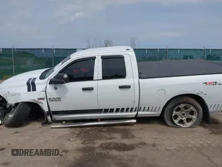 2016 Ram 1500 Express z VIN 1C6RR7FT2GS147174, wystawiony jako IAAI lot #42019690 z przebiegiem 53 330 mil mil oraz . Historia ofert i sprzedaży dostępna na DreamBid. Obrazek 14.
