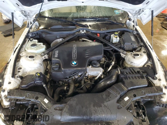 2015 BMW Z4 sDrive28i z VIN WBALL5C59FP557592, wystawiony jako Copart lot #56666655 z przebiegiem 83 377 mil mil oraz Szkoda całkowita • Salvage title. Historia ofert i sprzedaży dostępna na DreamBid. Obrazek 11.