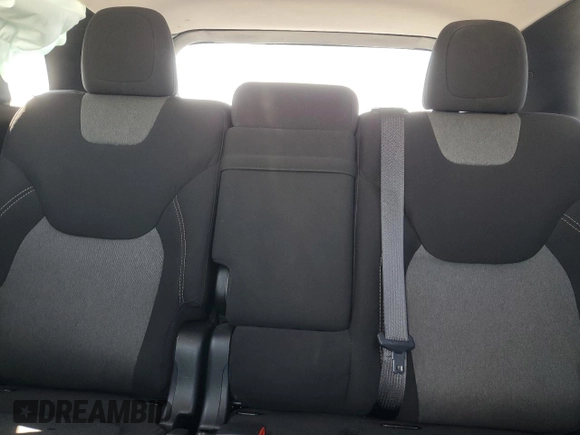 2018 Jeep Cherokee Latitude with VIN 1C4PJLCB6JD587468, listed as a Copart auction lot 52258695 with 136,466 mi miles and Salvage title. Bid and sale history available at DreamBid. Image 10.