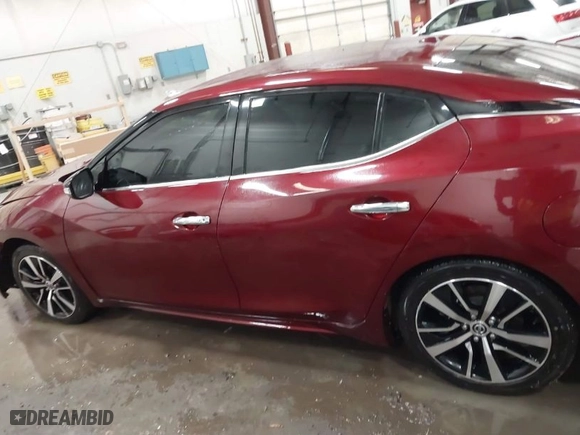 2021 Nissan Maxima SV with VIN 1N4AA6CV7MC503577, listed as a IAAI auction lot 41514661 with 106,155 mi miles. Bid and sale history available at carsss.com. Image 13.