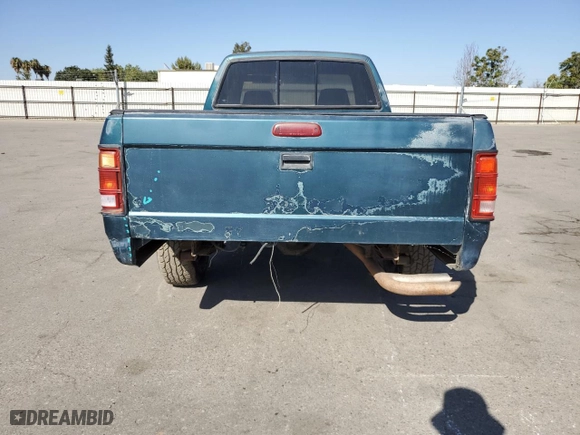 1995 Dodge Dakota with VIN 1B7GL23X4SW936035, listed as a Copart auction lot 69328564 with 132,687 mi miles and Salvage Title. Bid and sale history available at carsss.com. Image 6.