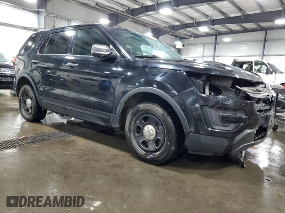2016 Ford Utility Police Interceptor with VIN 1FM5K8AR0GGC67843, listed as a Copart auction lot 72233174 with 121,027 mi miles and Salvage Title. Bid and sale history available at carsss.com. Image 4.