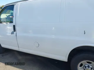 2004 Chevrolet Express Cargo z VIN 1GCFG15X241105110, wystawiony jako IAAI lot #42667123 z przebiegiem 143 147 mil mil oraz . Historia ofert i sprzedaży dostępna na DreamBid. Obrazek 14.