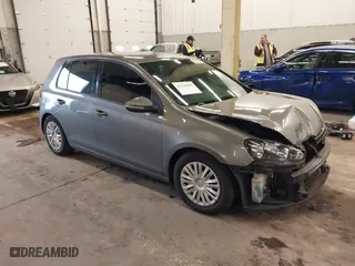 2014 Volkswagen Golf w/Conv & Sunroof with VIN WVWDB7AJ5EW000916, listed as a IAAI auction lot 41229068 with 91,368 mi miles. Bid and sale history available at carsss.com. Image 1.
