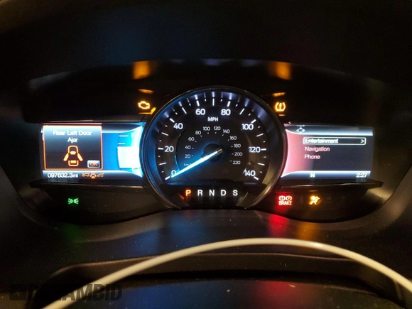 2018 Ford Explorer XLT with VIN 1FM5K8D80JGB86125, listed as a Copart auction lot 45887655 with 97,632 mi miles and Salvage Title. Bid and sale history available at carsss.com. Image 9.