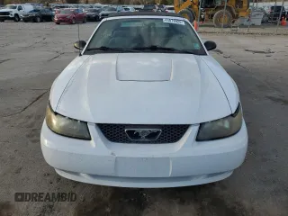 2004 Ford Mustang Deluxe with VIN 1FAFP44634F136739, listed as a Copart auction lot 44078925 with 105,591 mi miles and Salvage Title. Bid and sale history available at carsss.com. Image 5.
