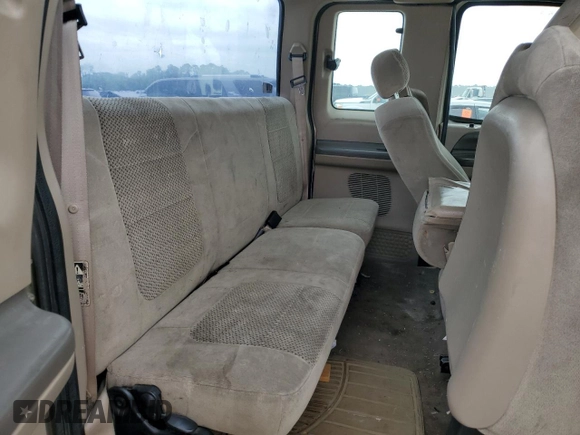 2001 Ford Super Duty F-250 XL with VIN 1FTNX20L01EB96534, listed as a Copart auction lot 53392625 with 319,509 mi miles and Salvage Title. Bid and sale history available at carsss.com. Image 10.