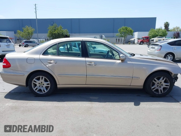 2003 Mercedes-Benz E 320 with VIN WDBUF65J13A343353, listed as a IAAI auction lot 42100070 with 111,880 mi miles and . Bid and sale history available at carsss.com. Image 13.