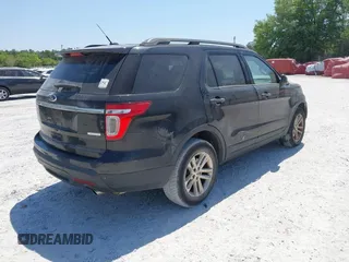 2015 Ford Explorer with VIN 1FM5K7B95FGB62609, listed as a IAAI auction lot 42060885 with 129,130 mi miles and . Bid and sale history available at carsss.com. Image 4.