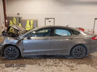 2014 Ford Fusion SE with VIN 3FA6P0H70ER325610, listed as a IAAI auction lot 41561520 with 1 mi miles. Bid and sale history available at carsss.com. Image 14.