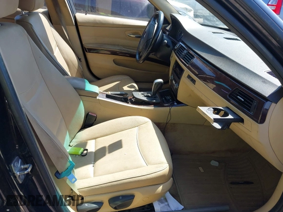 2011 BMW 3 Series 328i xDrive with VIN WBAPK7C53BA819832, listed as a IAAI auction lot 42000578 with 154,543 mi miles. Bid and sale history available at carsss.com. Image 5.