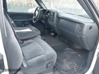 2001 Chevrolet Silverado 1500 LS with VIN 2GCEC19T111166937, listed as a IAAI auction lot 41422853 with 245,458 mi miles. Bid and sale history available at carsss.com. Image 5.