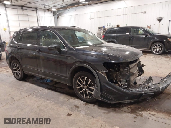 2019 Volkswagen Tiguan SE with VIN 3VV2B7AX3KM017948, listed as a IAAI auction lot 41564360 with 129,302 mi miles and . Bid and sale history available at DreamBid. Image 1.