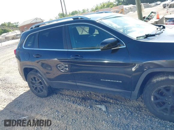 2016 Jeep Cherokee Latitude with VIN 1C4PJMCB2GW236835, listed as a IAAI auction lot 42698119 with 111,985 mi miles and . Bid and sale history available at DreamBid. Image 13.