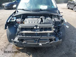 2019 Volkswagen Tiguan SE with VIN 3VV2B7AX5KM198454, listed as a IAAI auction lot 42033410 with 64,381 mi miles and . Bid and sale history available at DreamBid. Image 6.