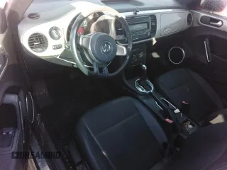 2012 Volkswagen Beetle 2.5L with VIN 3VWJX7AT1CM665781, listed as a Copart auction lot 44355865 with 107,455 mi miles and Clean Title. Bid and sale history available at carsss.com. Image 8.