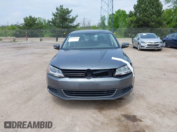 2013 Volkswagen Jetta SE with VIN 3VWBX7AJ3DM434661, listed as a IAAI auction lot 42505596 with 135,263 mi miles and . Bid and sale history available at DreamBid. Image 12.