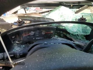 2003 Ford Explorer XLS z VIN 1FMZU62K93UC52755, wystawiony jako Copart lot #51155575 z przebiegiem Nie podano mil oraz Szkoda całkowita • Salvage title. Historia ofert i sprzedaży dostępna na DreamBid. Obrazek 9.