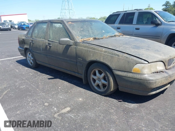 1998 Volvo S70 with VIN YV1LS5549W2431220, listed as a IAAI auction lot 42018741 with 1 mi miles. Bid and sale history available at carsss.com. Image 1.