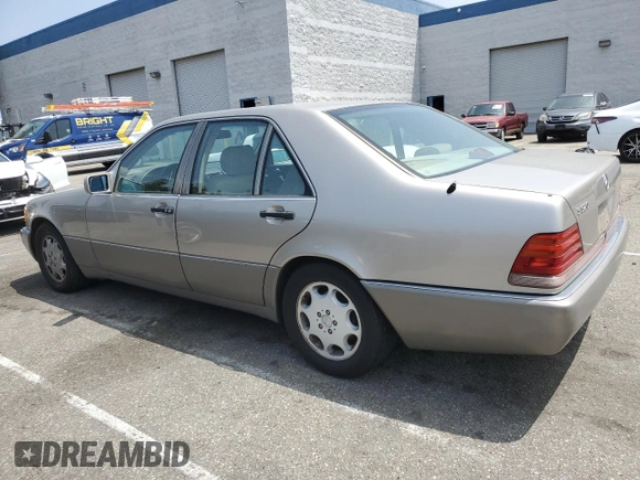 1994 Mercedes-Benz S 320 with VIN WDBGA32EXRA162522, listed as a Copart auction lot 55530585 with 83,025 mi miles and Clean Title. Bid and sale history available at DreamBid. Image 2.