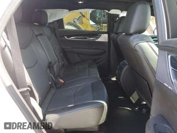 2023 Cadillac XT5 FWD Premium Luxury z VIN 1GYKNCR45PZ160005, wystawiony jako Copart lot #59147325 z przebiegiem 70 322 mil mil oraz Szkoda całkowita • Salvage title. Historia ofert i sprzedaży dostępna na DreamBid. Obrazek 11.